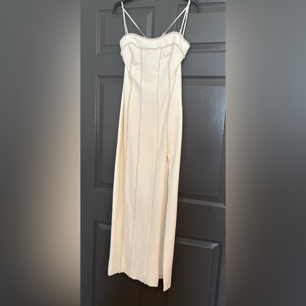 Elliatt Cream Strapless Dress
